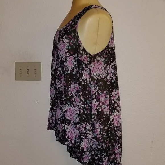 Top - Picture 3 of 3